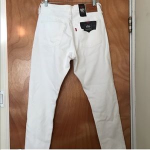 White Levi’s 501 28x28